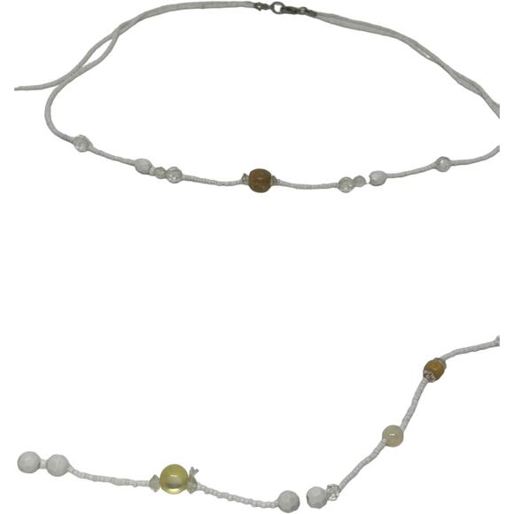 Chic 90s-Inspired Multi-Strand White Beaded Necklace - Picture 5 of 8